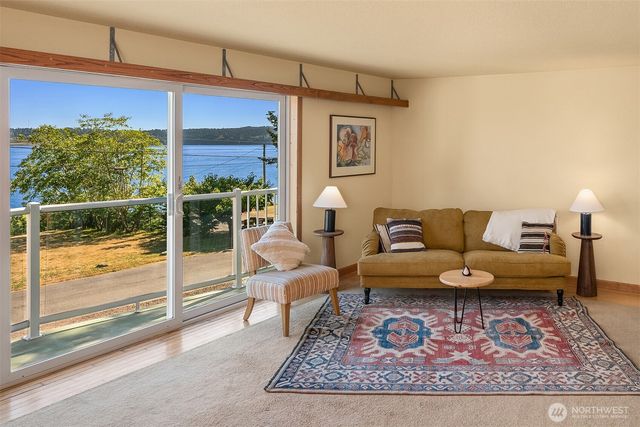 12422 SW Bachelor Road, Vashon, WA 98070