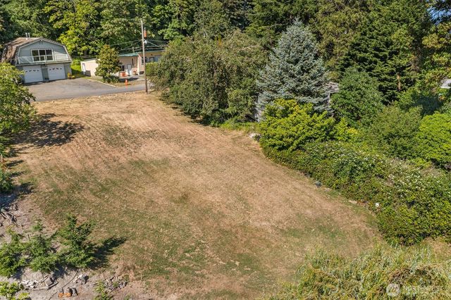 12422 SW Bachelor Road, Vashon, WA 98070