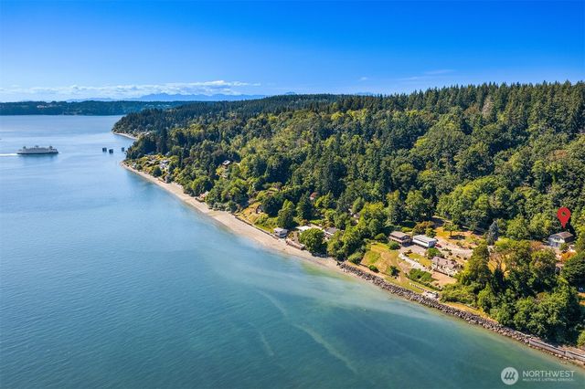12422 SW Bachelor Road, Vashon, WA 98070
