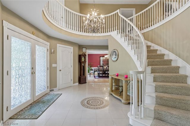 5785 Lamplighter Drive, Girard, OH 44420