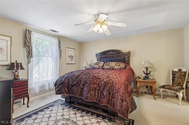 5785 Lamplighter Drive, Girard, OH 44420