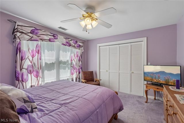5785 Lamplighter Drive, Girard, OH 44420