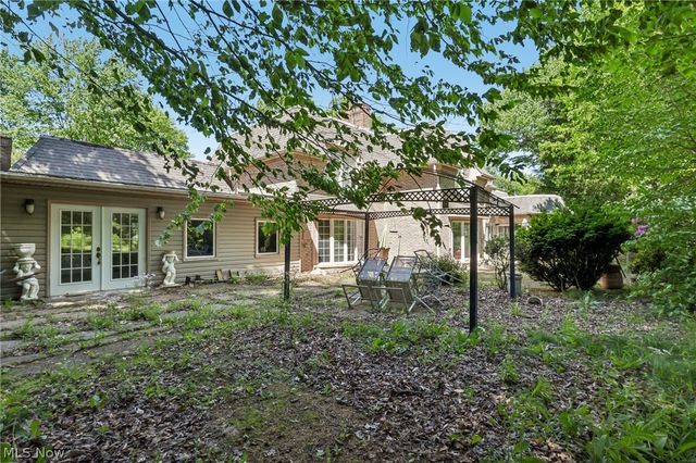 5785 Lamplighter Drive, Girard, OH 44420