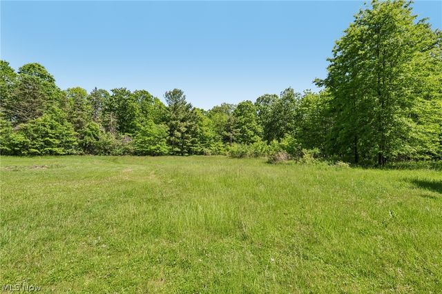 5785 Lamplighter Drive, Girard, OH 44420