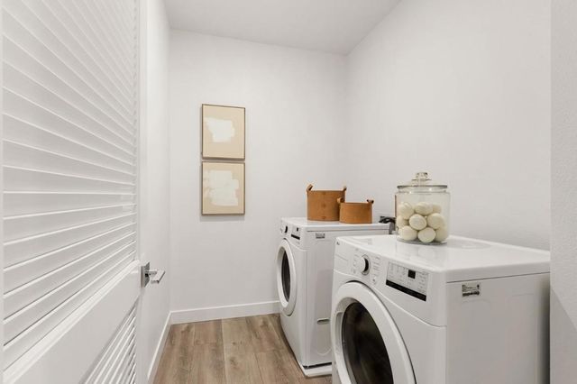 1303 Besra Terrace 9, Sunnyvale, CA 94087