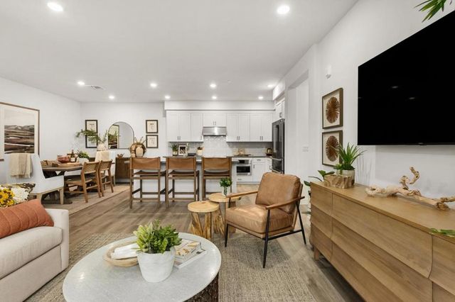 1303 Besra Terrace 9, Sunnyvale, CA 94087