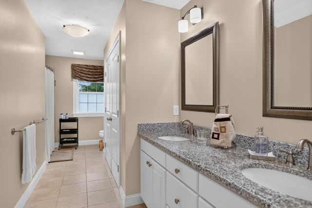 7 Cyrus Way 7, Northborough, MA 01532