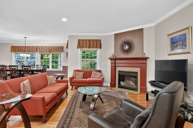 7 Cyrus Way 7, Northborough, MA 01532