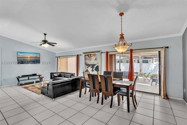 741 SW 100th Ter, Pembroke Pines, FL 33025
