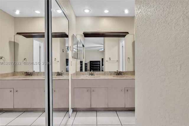 741 SW 100th Ter, Pembroke Pines, FL 33025