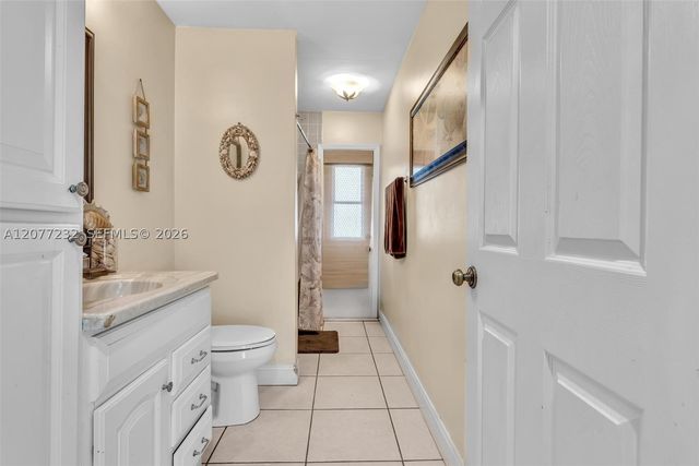 741 SW 100th Ter, Pembroke Pines, FL 33025