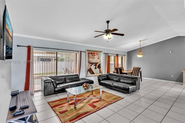 741 SW 100th Ter, Pembroke Pines, FL 33025