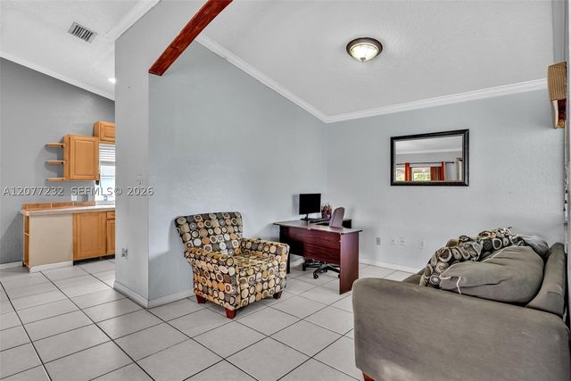 741 SW 100th Ter, Pembroke Pines, FL 33025