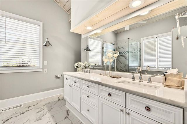 565 Old Lathemtown Road, Canton, GA 30115