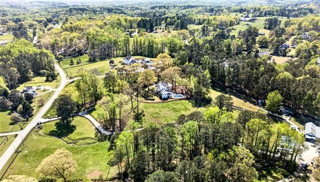 565 Old Lathemtown Road, Canton, GA 30115