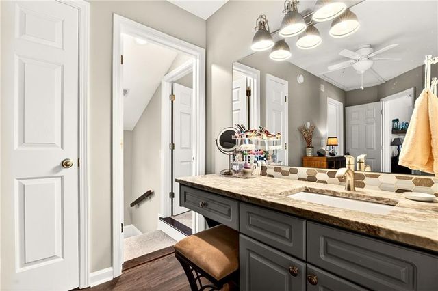 565 Old Lathemtown Road, Canton, GA 30115