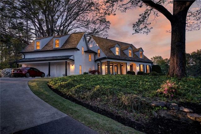 565 Old Lathemtown Road, Canton, GA 30115