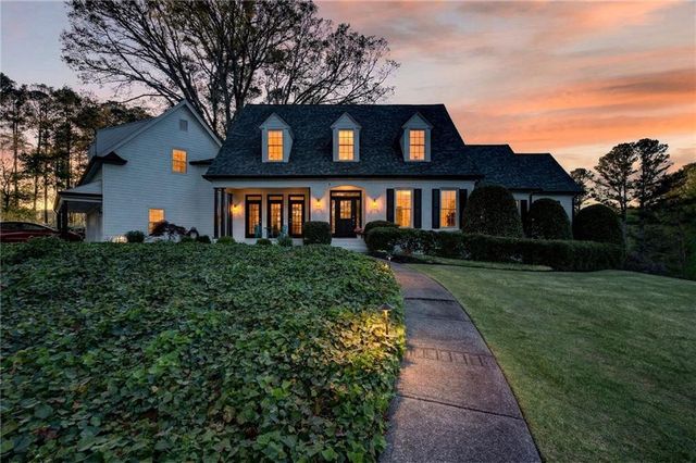 565 Old Lathemtown Road, Canton, GA 30115