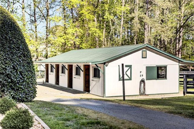 565 Old Lathemtown Road, Canton, GA 30115