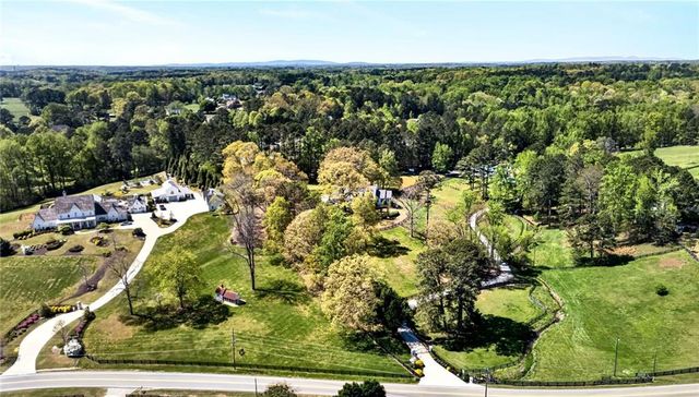 565 Old Lathemtown Road, Canton, GA 30115