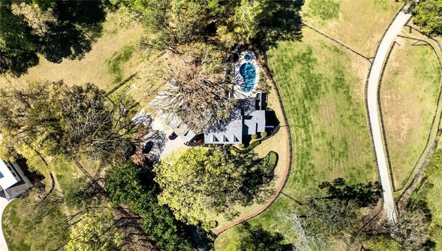 565 Old Lathemtown Road, Canton, GA 30115