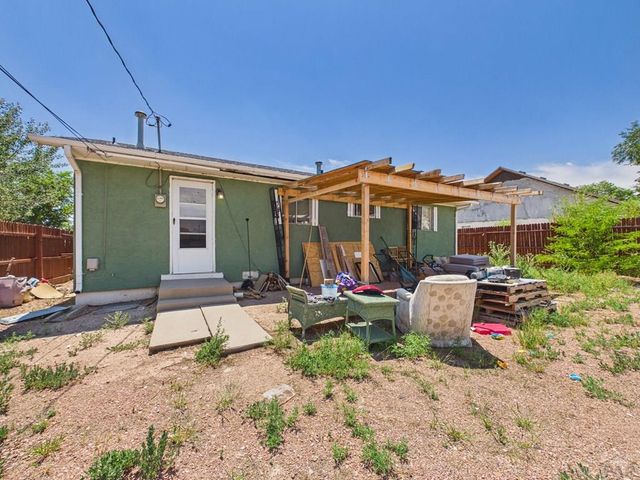 2121 W 11th St, Pueblo, CO 81003