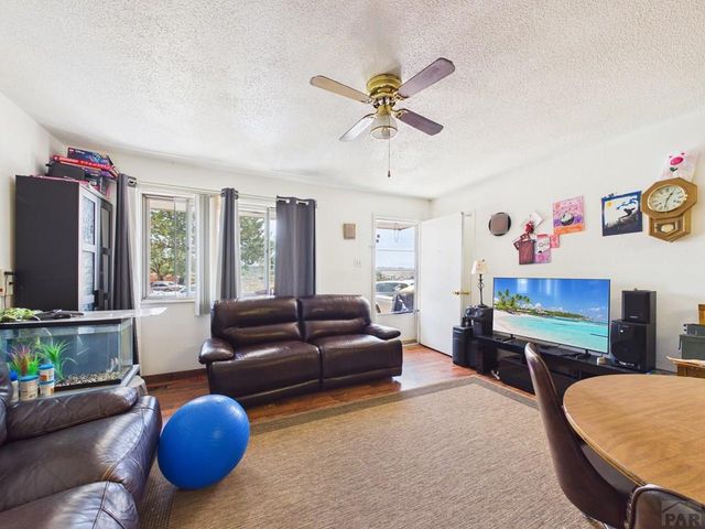2121 W 11th St, Pueblo, CO 81003