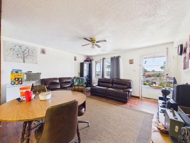 2121 W 11th St, Pueblo, CO 81003