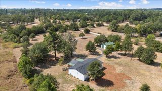107 Peaceful LN, Paige, TX 78659
