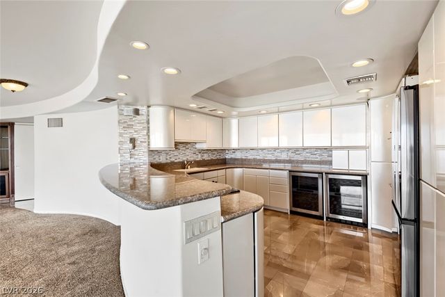 3111 Bel Air Drive 25B, Las Vegas, NV 89109