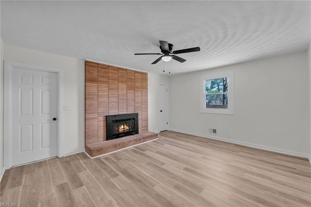 2009 Meredith RD, Virginia Beach, VA 23455