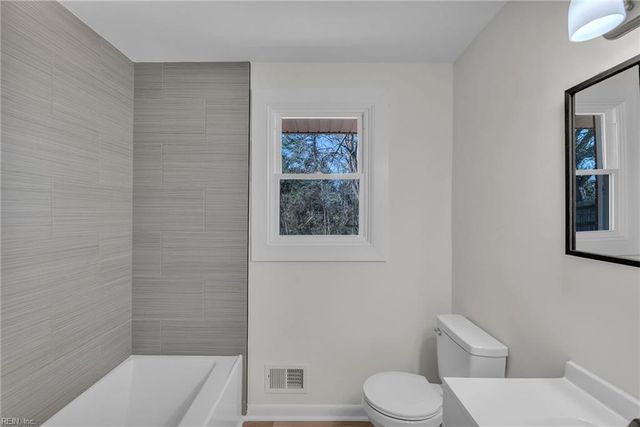 2009 Meredith RD, Virginia Beach, VA 23455