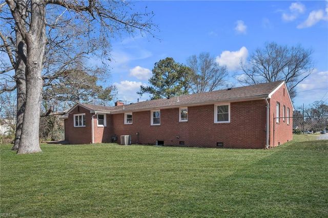 2009 Meredith RD, Virginia Beach, VA 23455