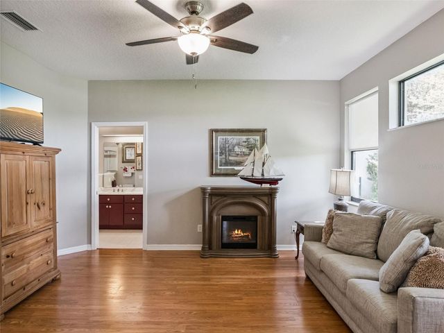 21824 TARTAN STREET, Leesburg, FL 34748