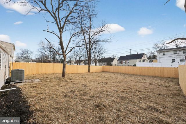 1228 PACIFIC AVE, Bristol, PA 19007