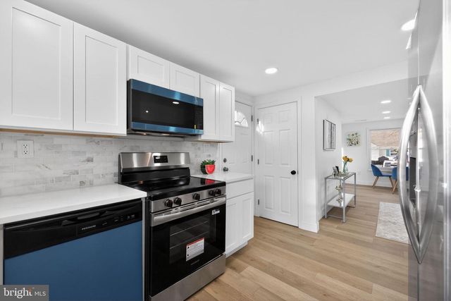 1228 PACIFIC AVE, Bristol, PA 19007