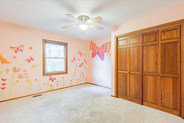 10 Inverness Drive, Bloomington, IL 61701