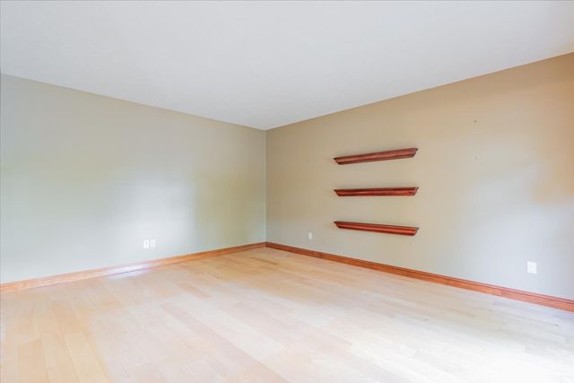 10 Inverness Drive, Bloomington, IL 61701