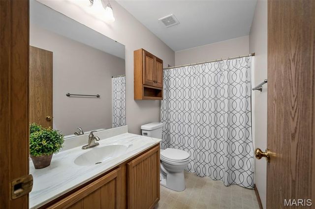 86 Sun Haven Court, Wentzville, MO 63385
