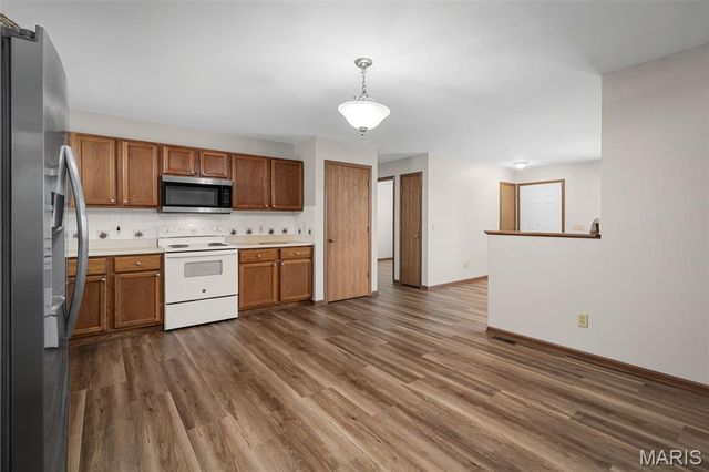 86 Sun Haven Court, Wentzville, MO 63385