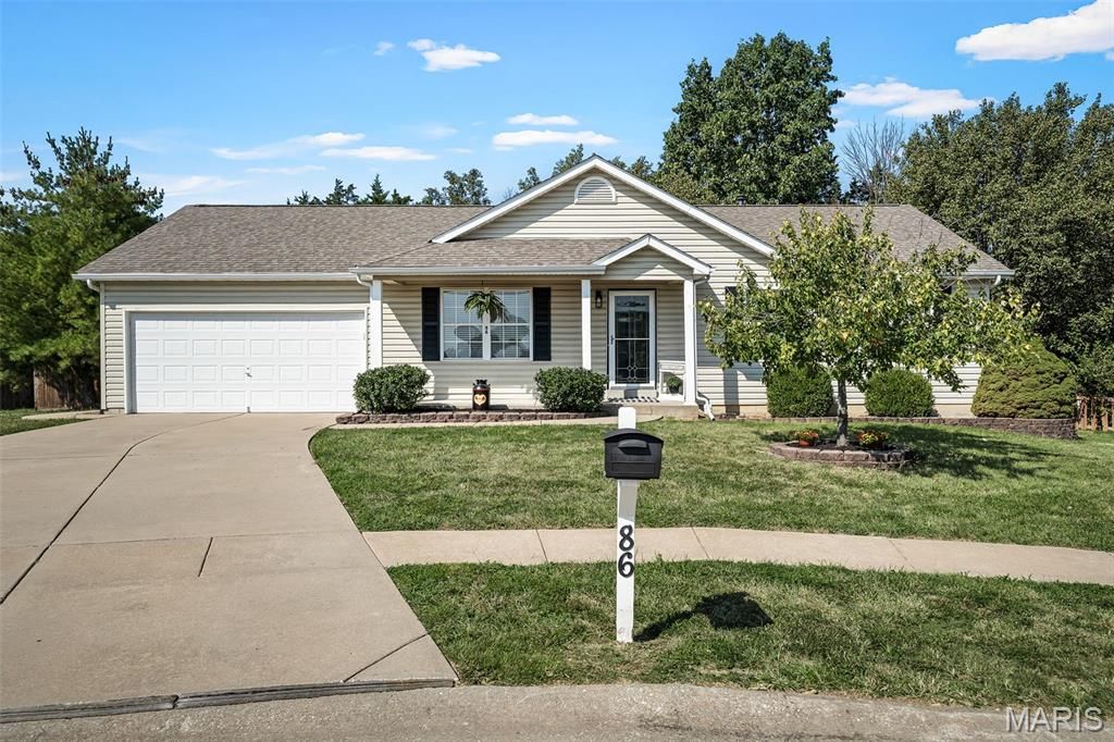 86 Sun Haven Court, Wentzville, MO 63385
