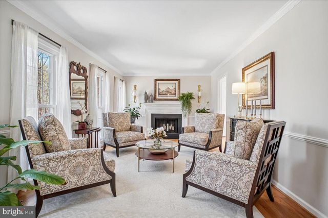 3268 FOX MILL RD, Oakton, VA 22124