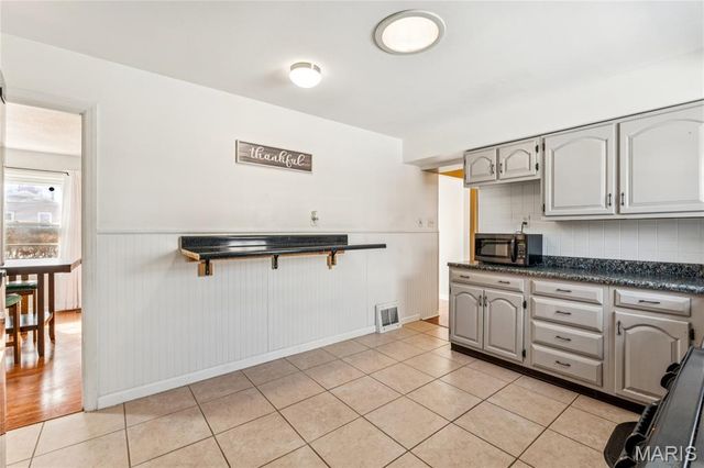 9255 Leith Avenue, Woodson Terrace, MO 63134