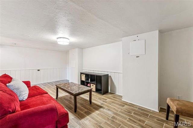 9255 Leith Avenue, Woodson Terrace, MO 63134