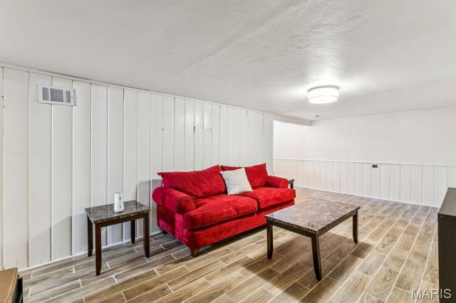 9255 Leith Avenue, Woodson Terrace, MO 63134