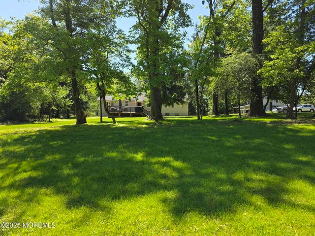 104 Dreahook Road, Lebanon Twp, NJ 08833