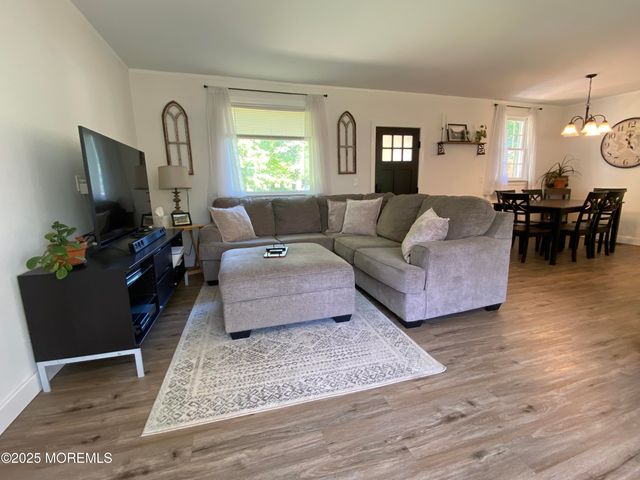 104 Dreahook Road, Lebanon Twp, NJ 08833