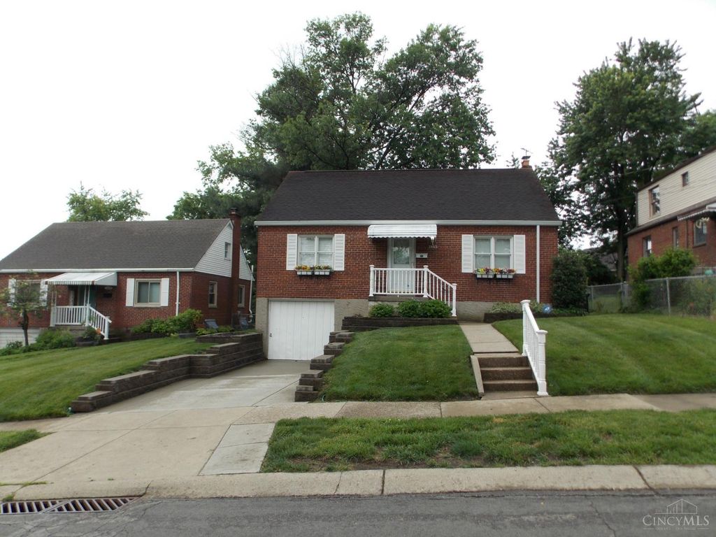 2863 Allview Circle, Cincinnati, OH 45238