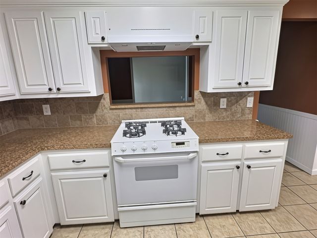 11103 E 98th Street North, Owasso, OK 74055