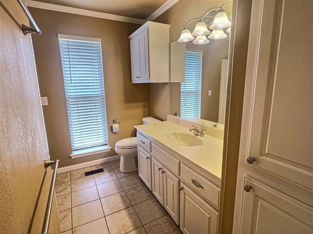 11103 E 98th Street North, Owasso, OK 74055